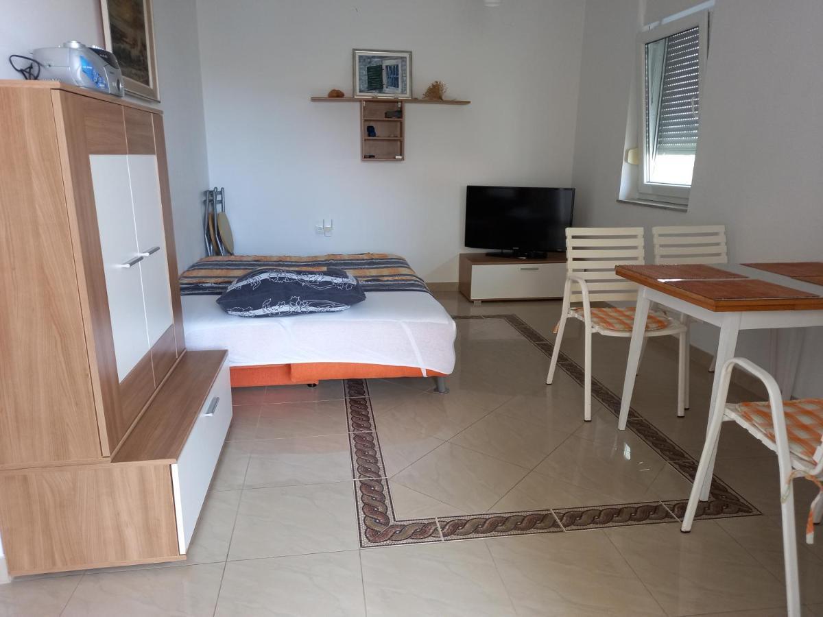 Apartments President Novalja Luaran gambar