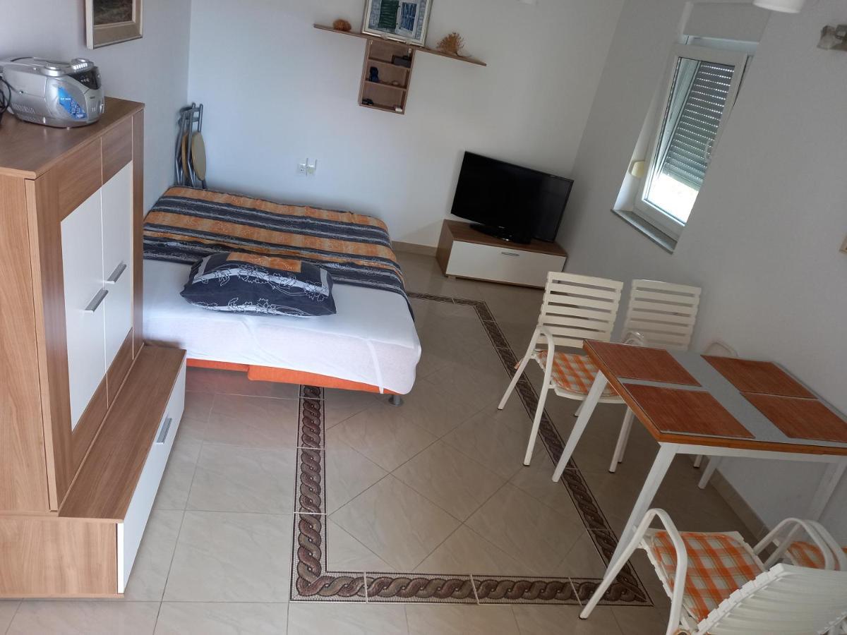 Apartments President Novalja Luaran gambar