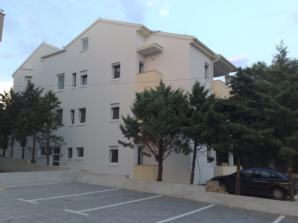 Apartments President Novalja Luaran gambar
