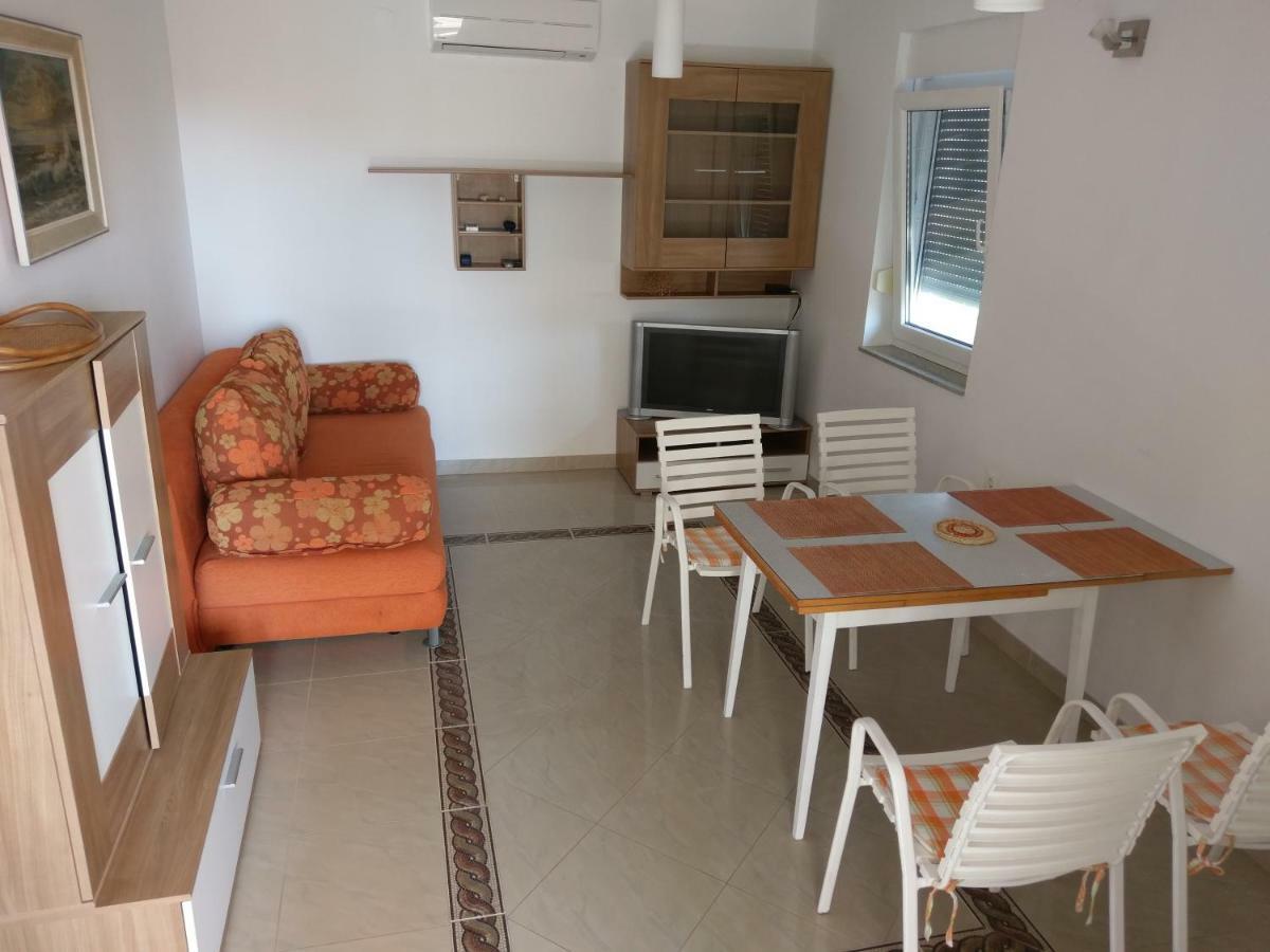 Apartments President Novalja Luaran gambar